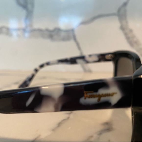 Stylish sunglasses - Picture 4 of 6